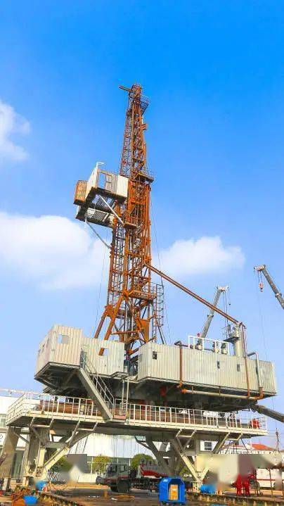 石化机械四机公司始建于甘肃兰州 兴业于西北敦煌 崛起于湖北荆州